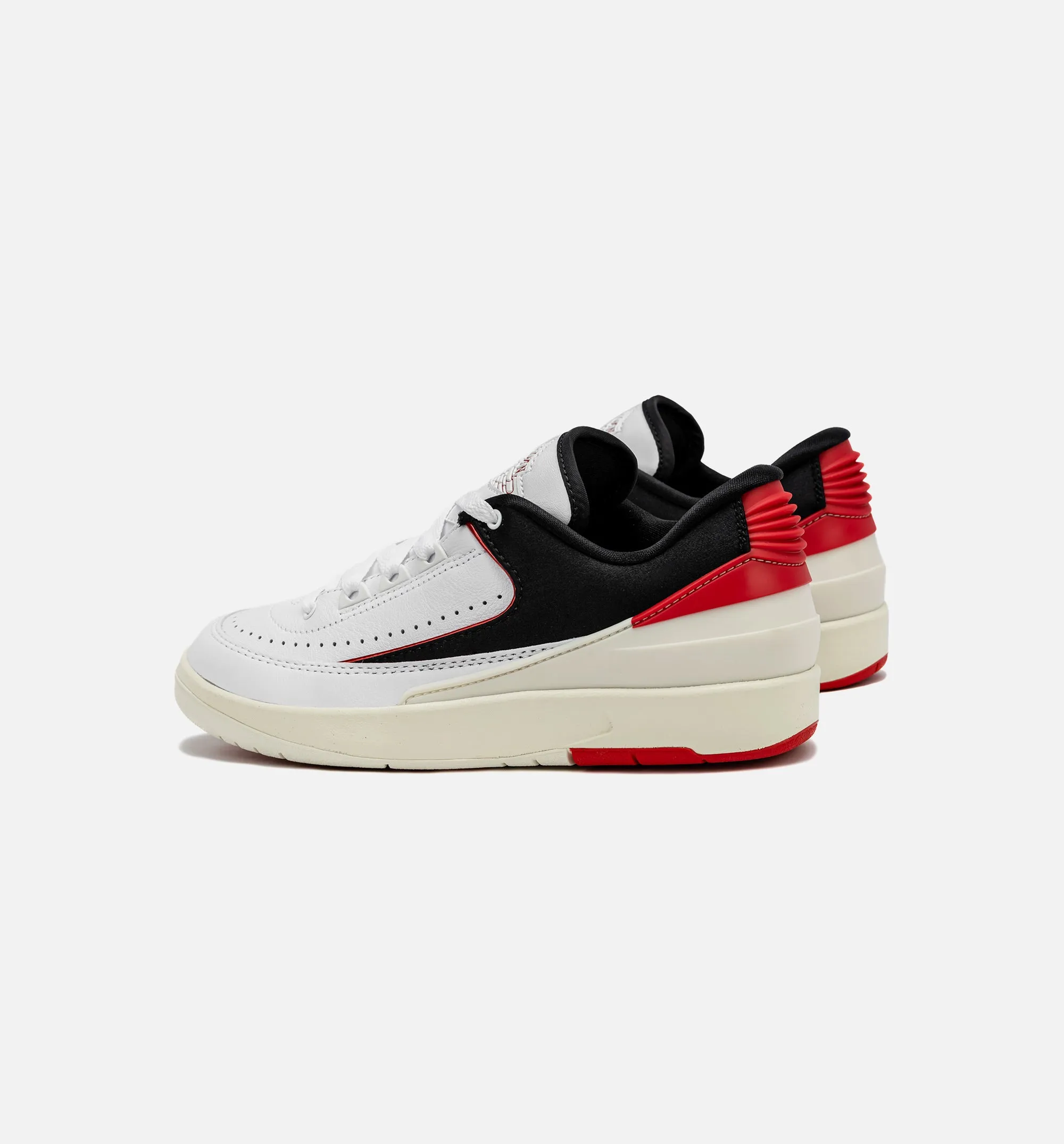 Air Jordan 2 Low Chicago Twist Womens Lifestyle Shoe - White/University Red