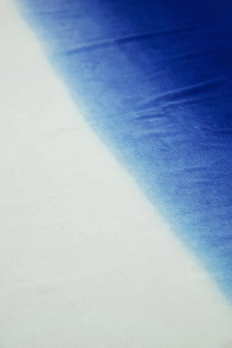 BEACH TOWEL BRIGHT BLUE GRADIENT