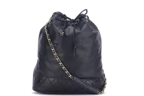 CHANEL VINTAGE BLACK LAMBSKIN BUCKET BAG, GOLD HARDWARE, WITH COIN POUCH, NO HOLOGRAM, CARD & DUST COVER