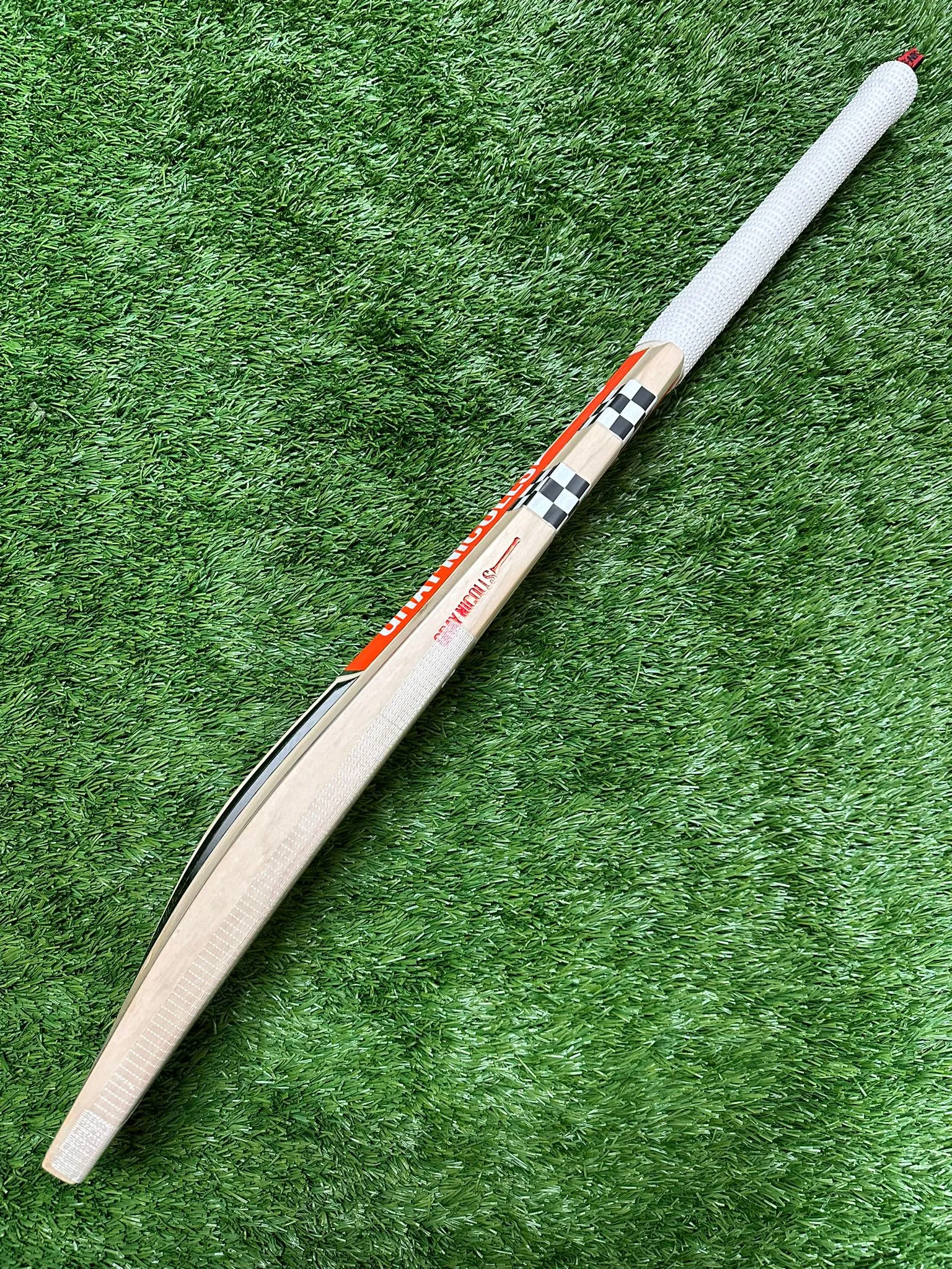 Gray Nicolls Ultra Limited Edition (2)