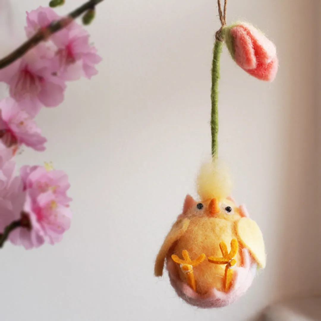 Relaxed Felt Chick